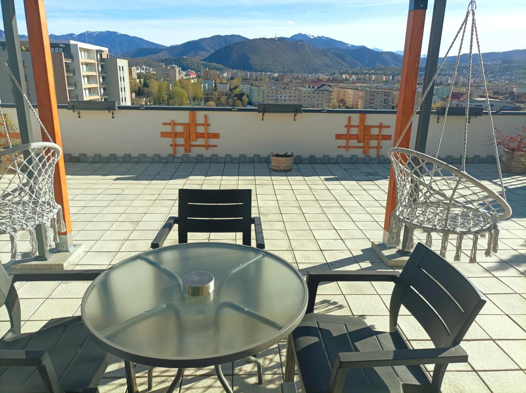Penthouse City View Infinity Braşov Buitenkant foto